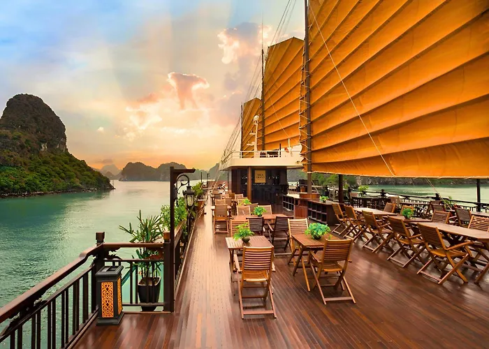 Botel Mila Grand Luxury Cruise