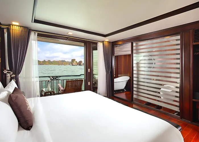 Mila Grand Luxury Cruise Botel *